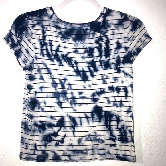 3/$15 Soft and Sexy Tshirt🤍 - Picture 2 of 3